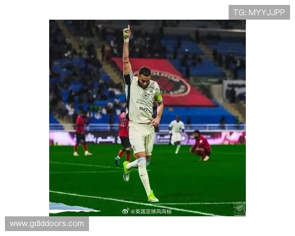 本泽马展现惊人进攻创造力，球队状态回暖值得关注