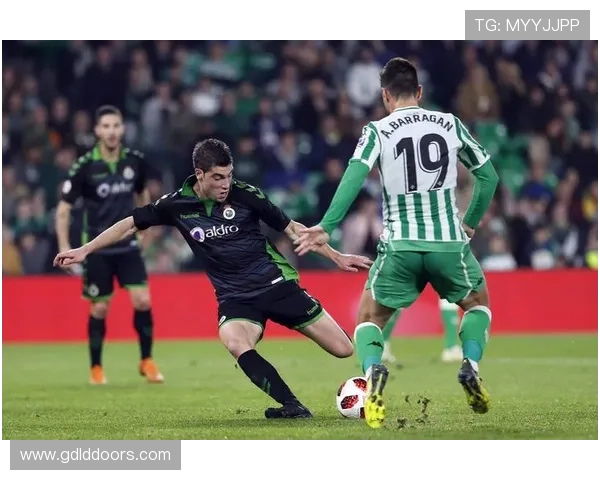 巴萨争冠主动权出现波动，对联赛走势形成制约