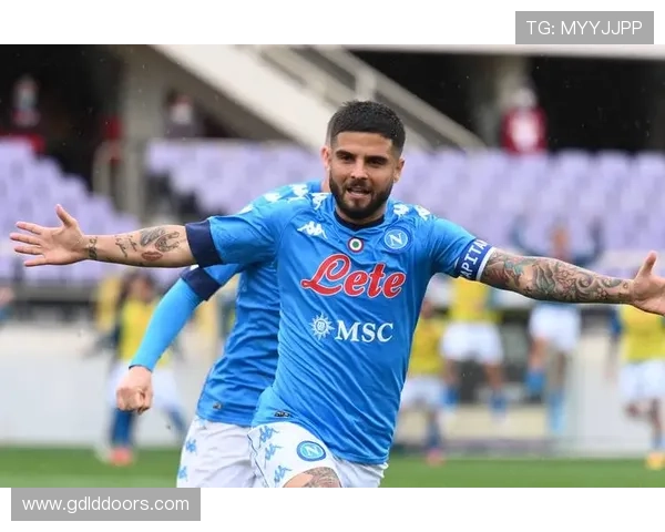 那不勒斯近期表现能否支撑其重回巅峰,争冠形势引关注 那不勒斯近期表现能否支撑其重回巅峰,争冠形势引关注